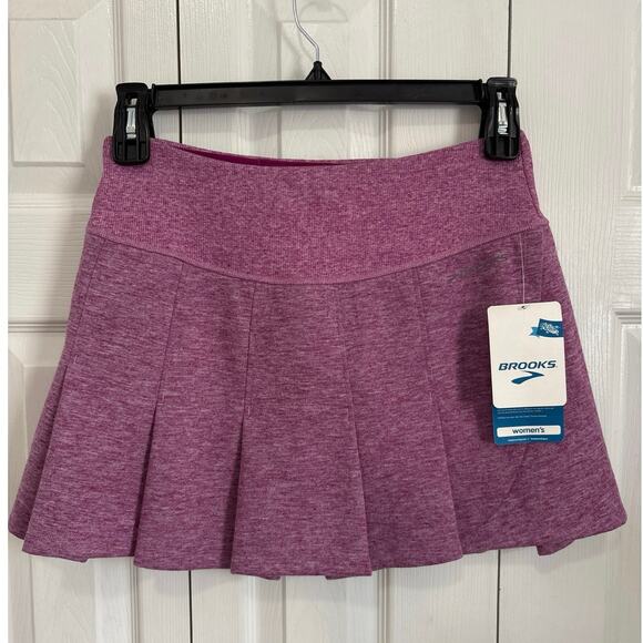 Brooks NWT Wool Blend Pleated Active Joyride Skirt in Heathered Currant Size M - Picture 1 of 11
